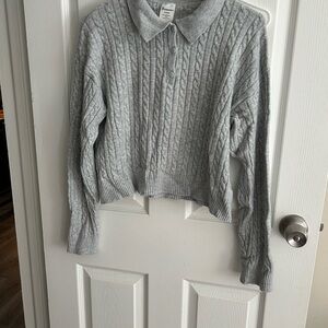 Cozy Cable Knit Sweater - Light Gray